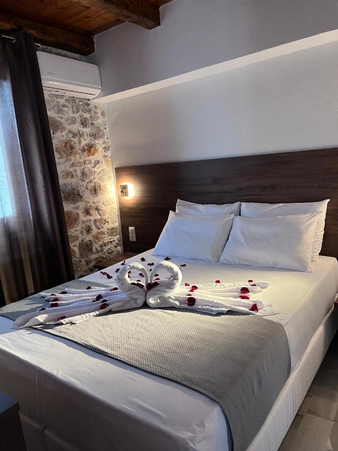 Double Bee Villa With Private Pool Agios Konstantinos  Exteriör bild