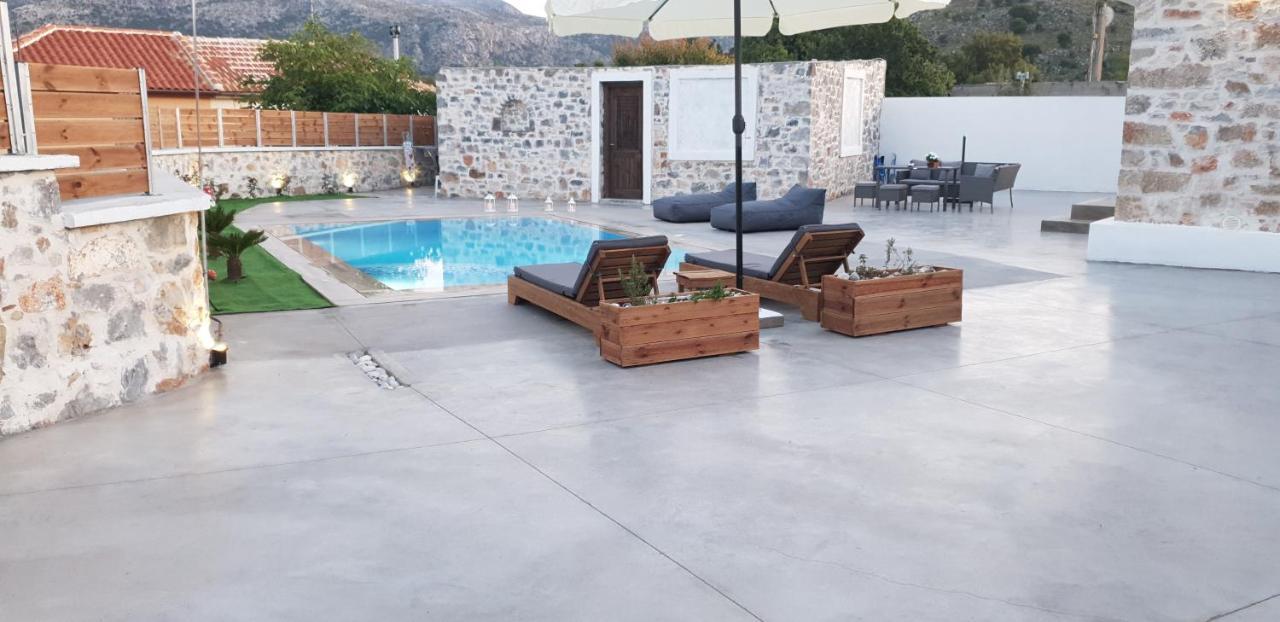 Double Bee Villa With Private Pool Agios Konstantinos  Exteriör bild